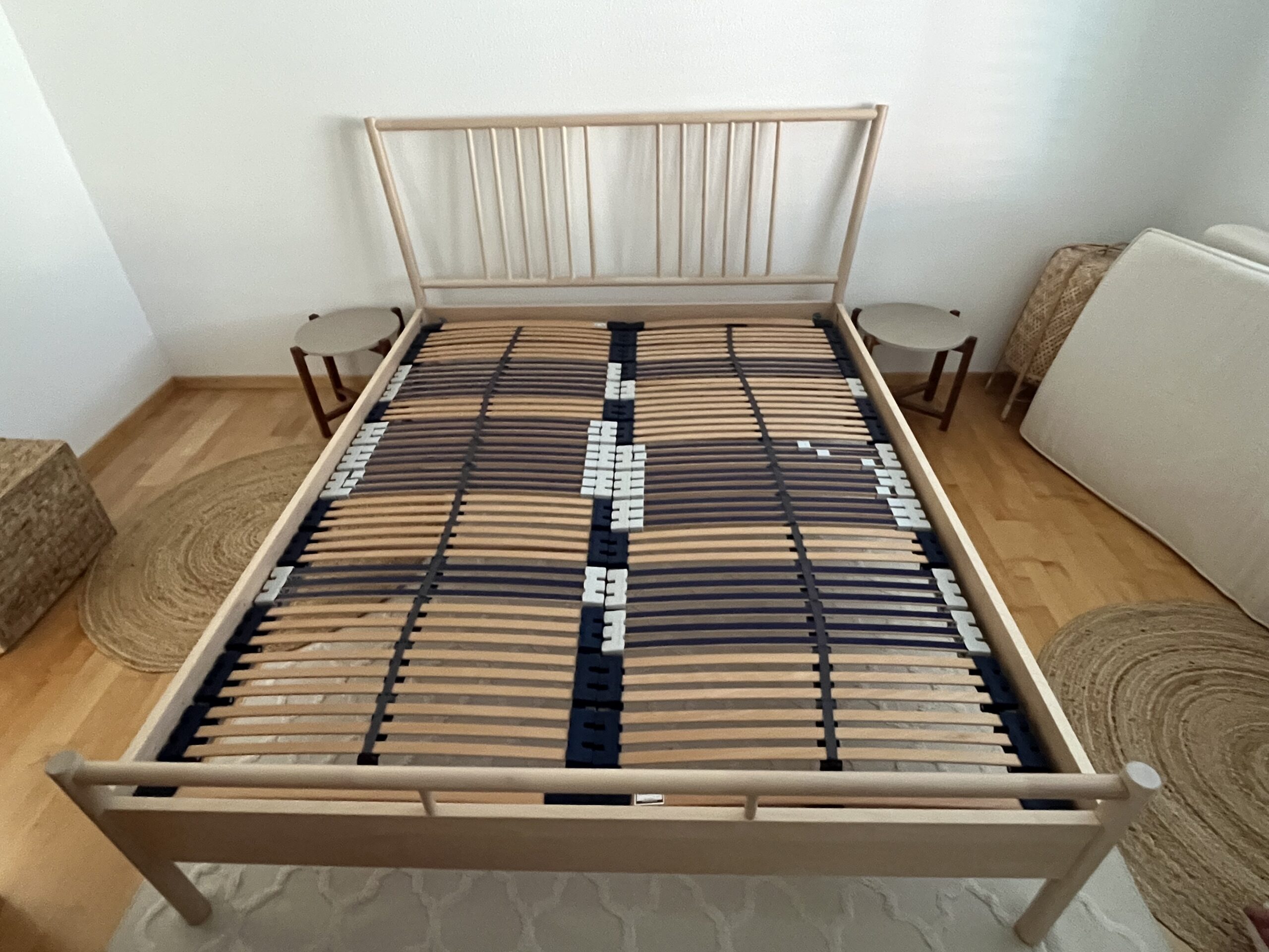 Bett neu 160×200 Björksnäs inkl. Lattenrost