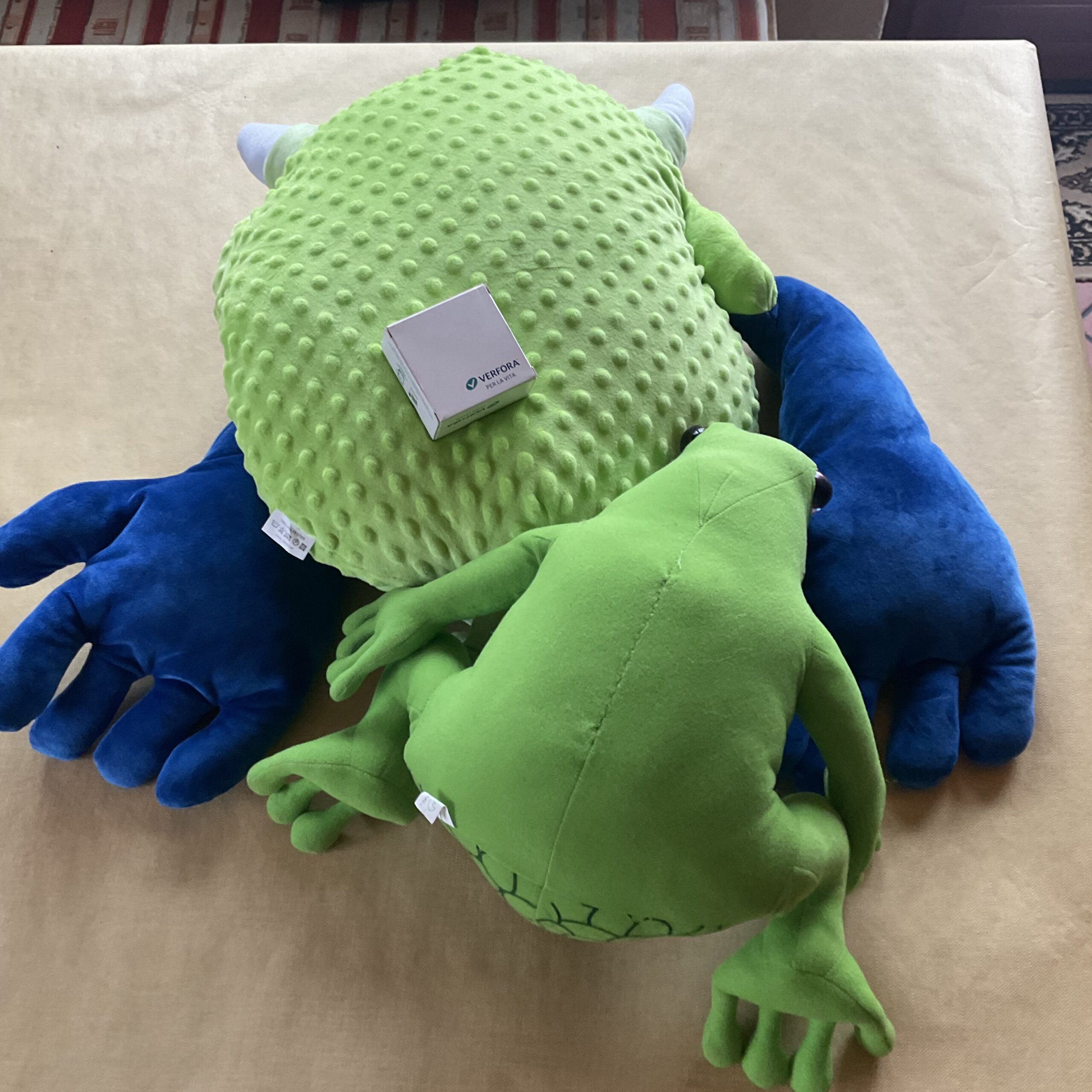 Verfora Plüsch Monster etc.