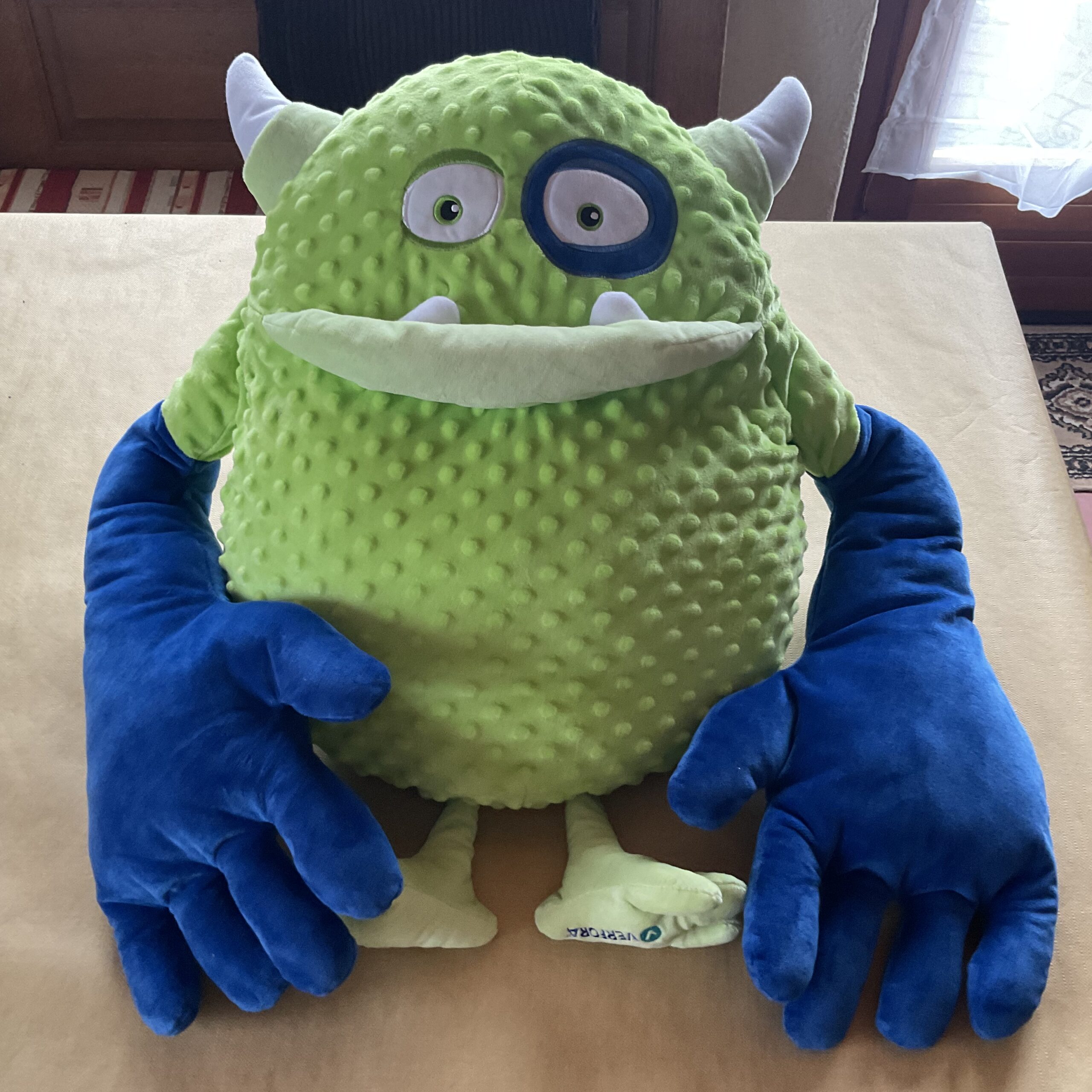 Verfora Plüsch Monster etc.