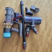 Dyson V15 Detect Absolute Staubsauger,