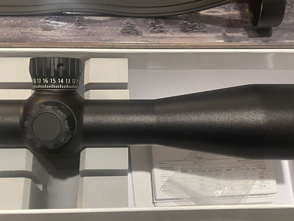 Zeiss Conquest V4 4-16×44 Zielfernrohr mit Absehen Nr. 64