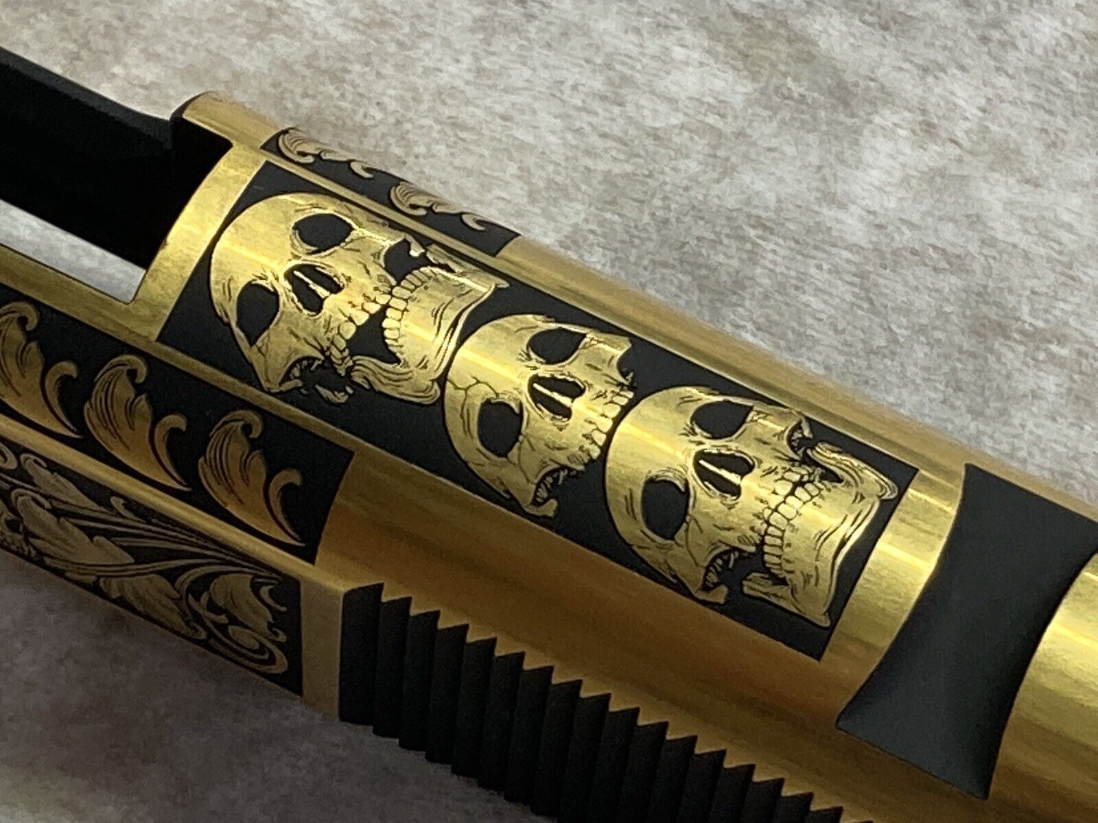 1911 Government Schlitten, graviert in 24-karätigem Gold, Ka