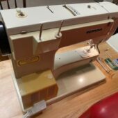 Bernina Record 830 Hochleistungs-Nähmaschine