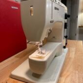 Bernina Record 830 Hochleistungs-Nähmaschine