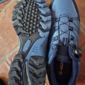 Trekking SCHUHE UNISEX 43 NEU