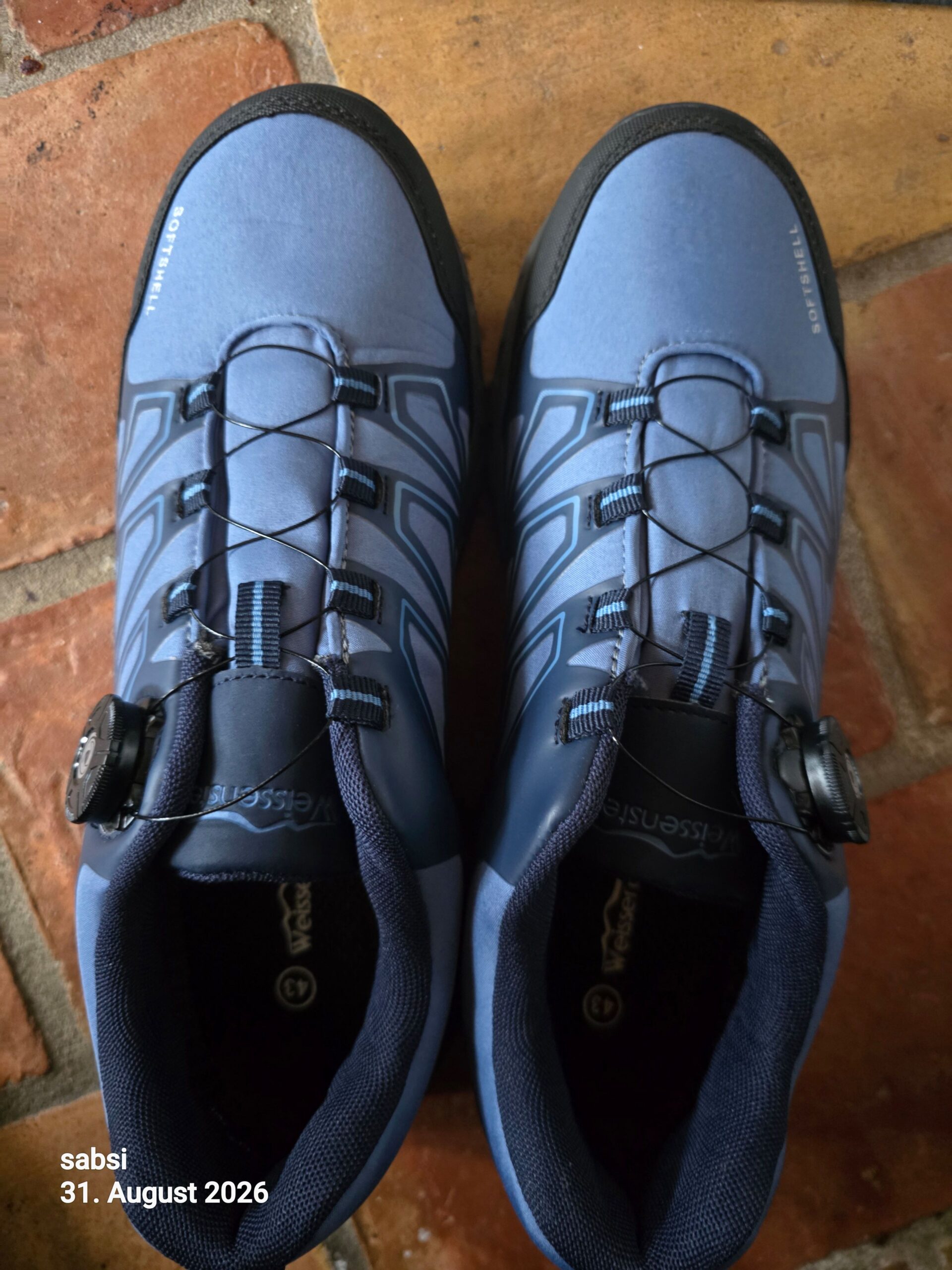 Trekking SCHUHE UNISEX 43 NEU